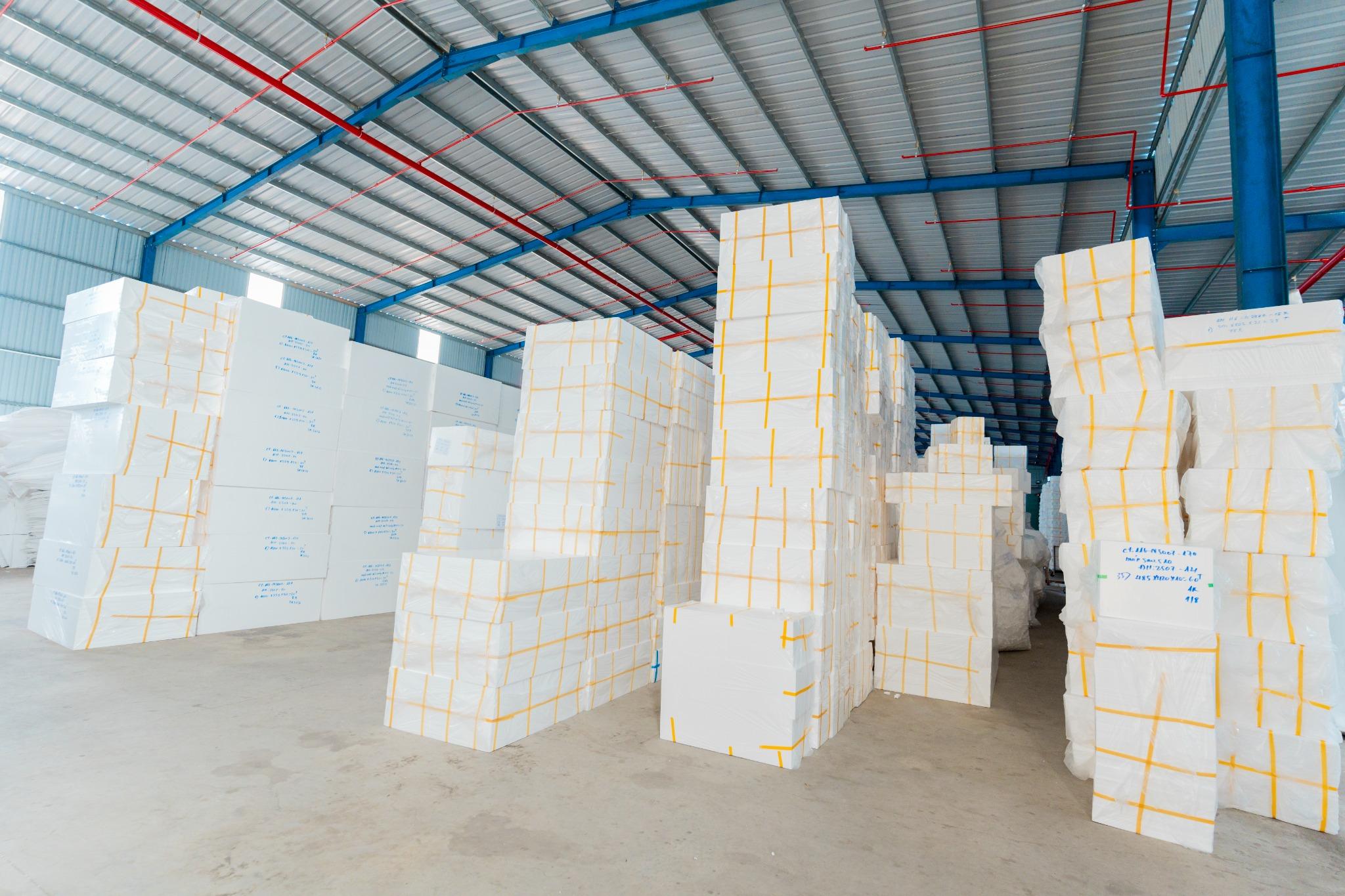 Mút Xốp Cách Nhiệt Eps – Giải Pháp Chống Nóng Mái Tôn Và Tường Cho Ngôi Nhà Của Bạn, Giúp Giữ Nhiệt Độ Ổn Định Và Bảo Vệ Không Gian Sống